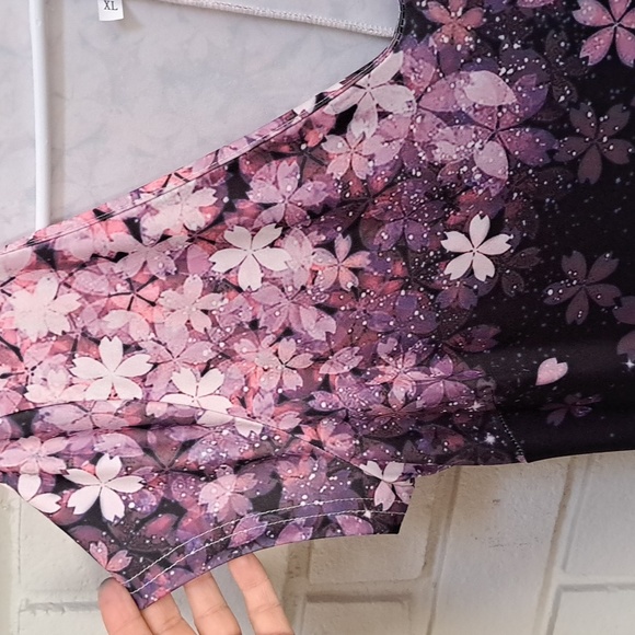 Beautiful Black/Pink Floral Short  Sleeve Maxi Dress. Size XL NWOT - Picture 5 of 7